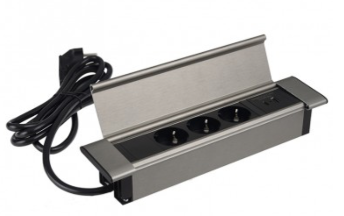 FLAT BOX de aço escovado 3 x SCHUCO, 1 x USB type A, 1 x USB type C, cabo input 1,8m